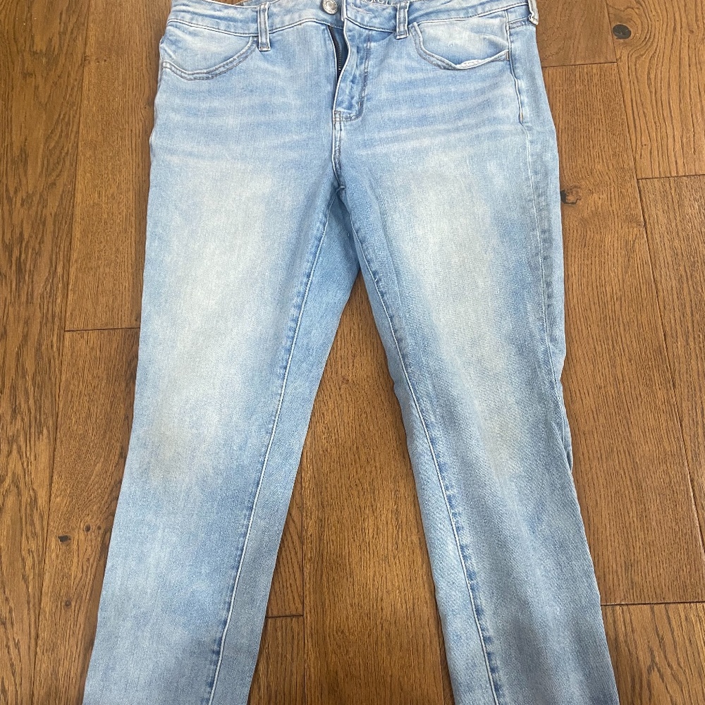 American Eagle Outfitters Light Blue Jeans